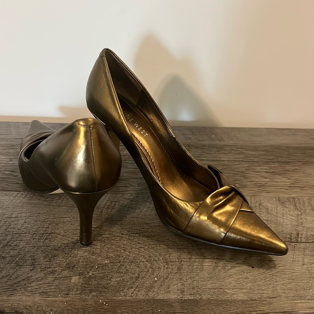 Nine West Gold Heel
